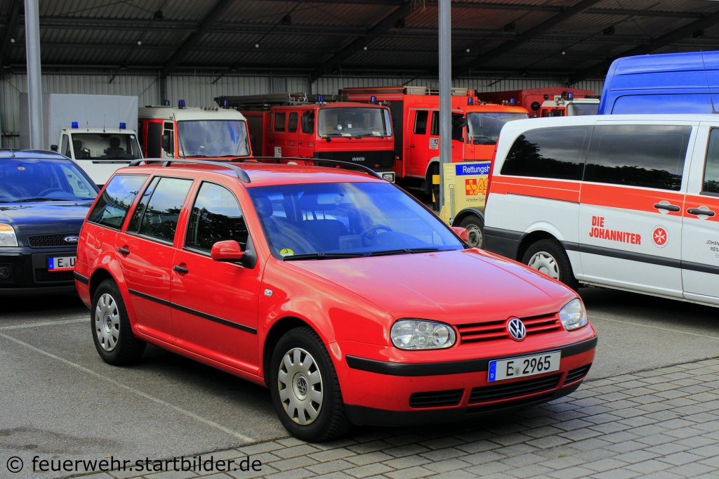 Dienstwagen (E 2965) der Feuerwehr Essen.
Aufgenommen beim Tdot der BF Essen, 25.8.2012.