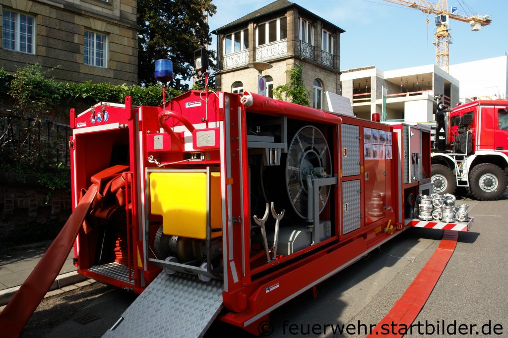 Dies ist der neue AB Hytrans-Fire-System (HFS) der Feuerwehr Essen.
Aufgenommen beim NRW Tag 2011 in Bonn.