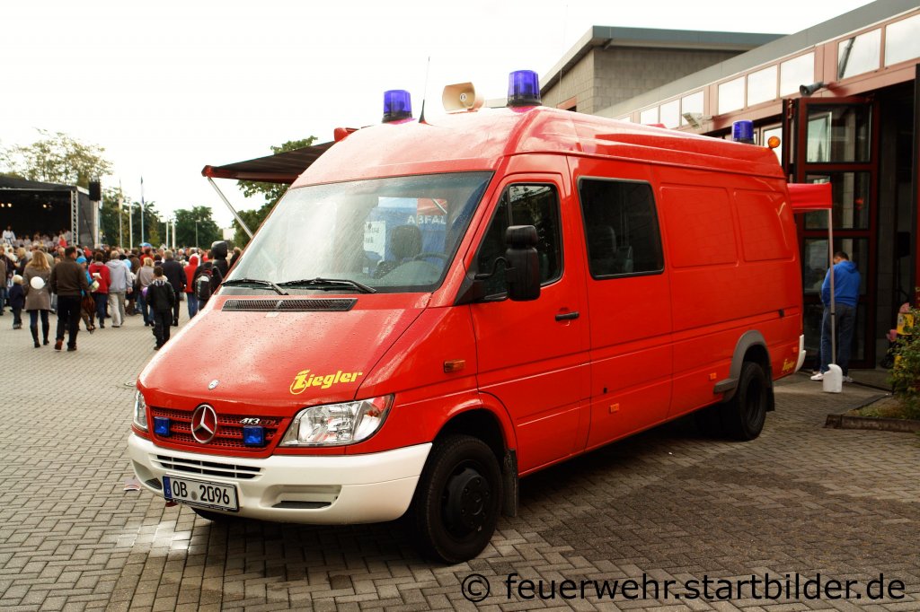 Dieser GW Technik (1/59/2) ist auf der Wache 2 in Oberhausen Stationiert.
Aufgenommen am 18.9.2011 beim Tdo der FF Oberhausen Sterkrade.