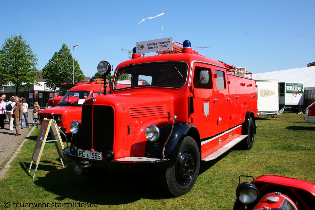 Dieser Mercedes Feuerwehrwagen war bei der Feuerwehr Lembeck unter dem Namen,Oma, im Einsatz.
