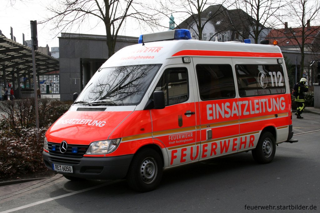 ELW-1 (RE 6050) (Funk:0/11/1) der Feuerwehr Recklinghausen
Aufgenommen am HBF Recklinghausen, 24.3.2010.

