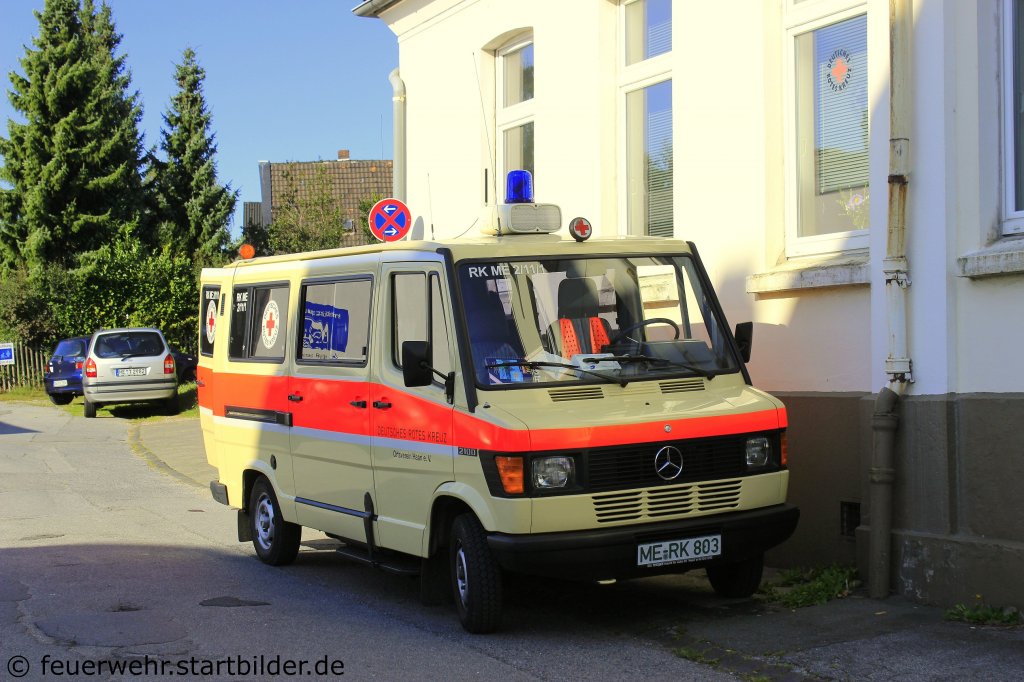 ELW 1 (Rot Kreuz Mettmann 2/11/1) des DRK OV Haan.
Aufgenommen in Haan, 22.9.2012
