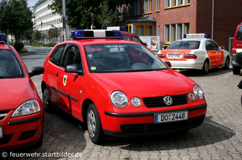 Feuerwehr Dortmund 
Florian Dortmund 1/18/1
DO 2448
PKW
VW Polo
Aufgenommen vor der Feuerwache 1 in Dortmund, 28.8.2010.