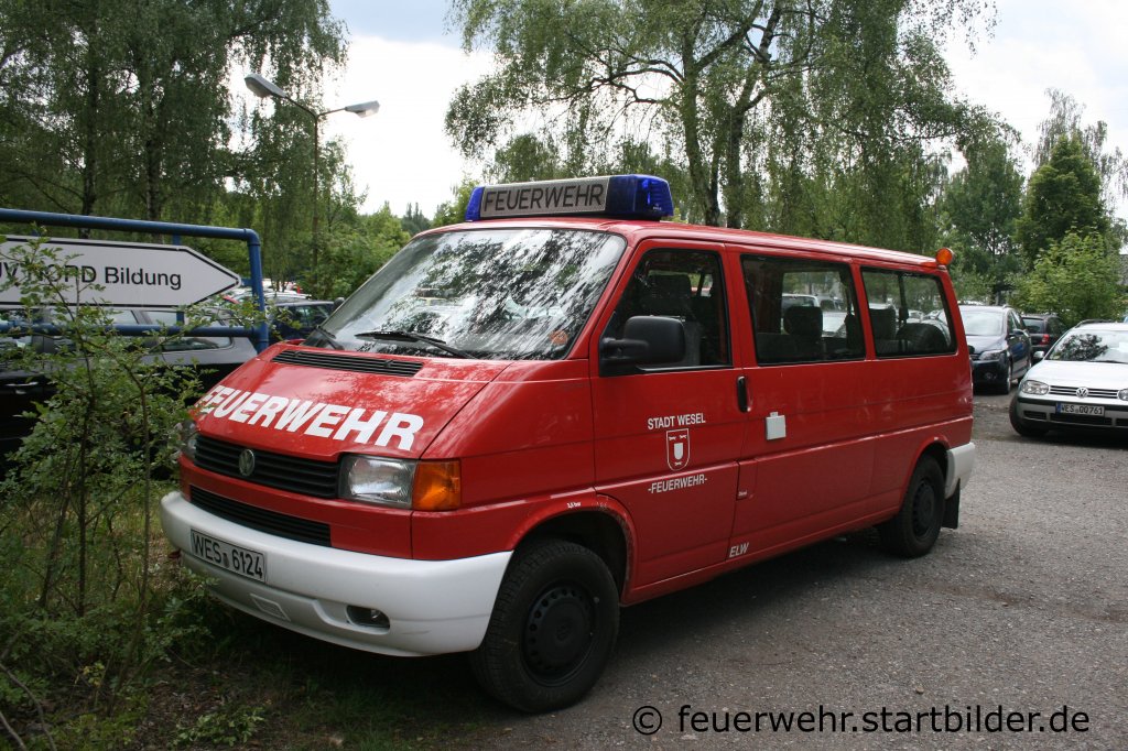 Feuerwehr Wesel
ELW 1.
Aufgenommen bei der Feuerwehr Dinslaken am 10.7.2011.