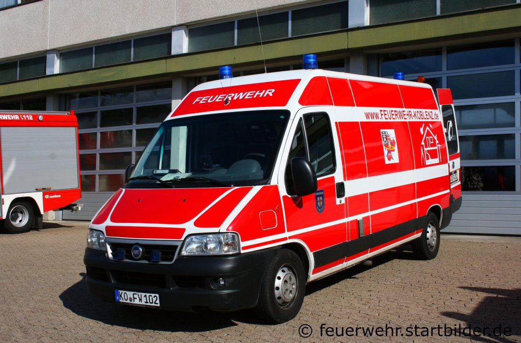 Ger�tewagen-Haus der Feuerwehr Koblenz mit Bocklet Aufbau.
Aufgenommen beim Tag der Offenen T�r der Fw Koblenz, 28.8.2011.