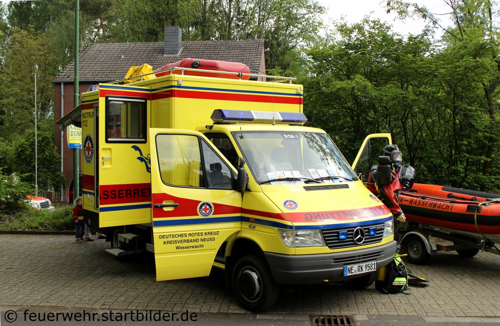 GW-Wasserrettung (9/58/1) dee DRK Neuss.
Aufgenommen beim Tdot der FF Rosellen am 13.5.2012.