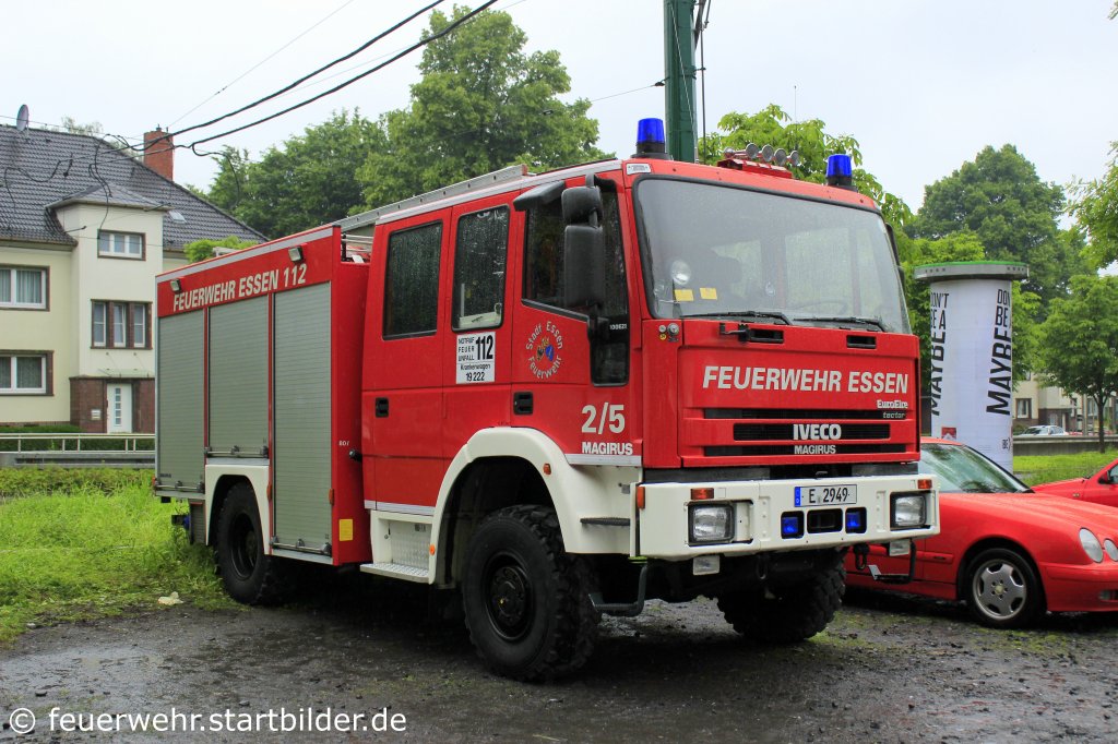 LF 16/8 (Florian Essen 9-LF-6).
Aufgenommen beim Tdot der FF Essen Margaretenh�he, 3.6.2012.