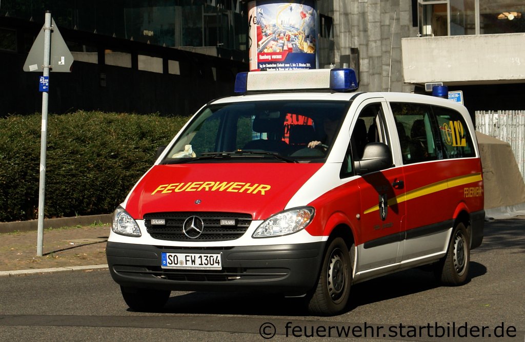 MTF (SO FW 1304) der Feuerwehr Werl wurde 2008 gebaut.
2010 folgte dann der Umbau zum MTF.
Aufgenommen beim NRW Tag 2011 in Bonn.