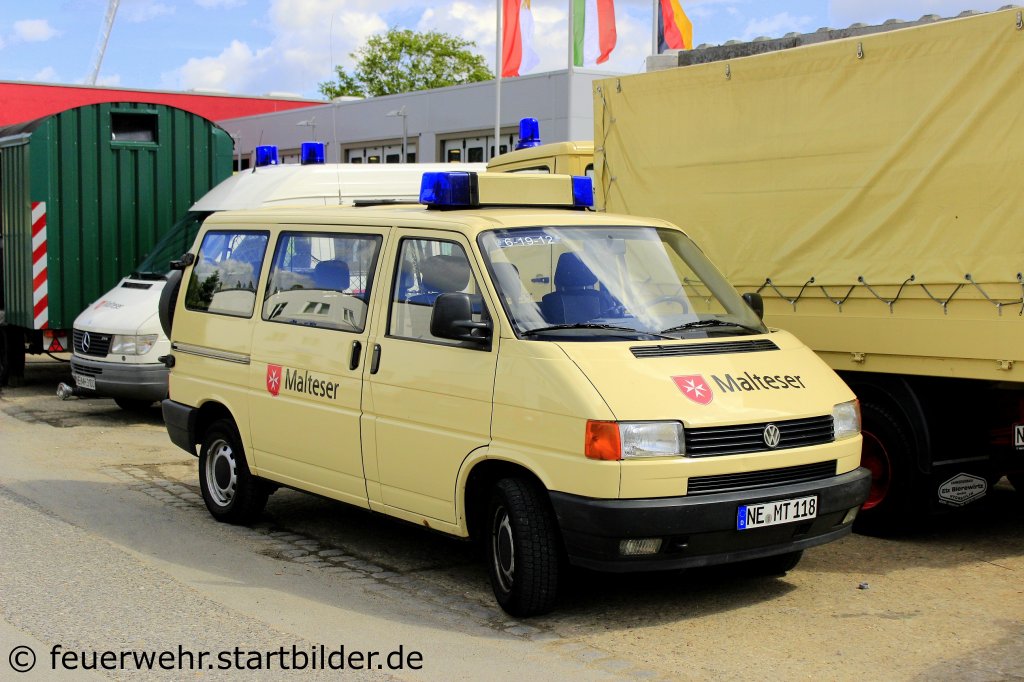 MTW (Florian Neuss 6/19/12) der Malteser Neuss.
Aufgenommen beim Tdot der FF Neuss Furth 17.6.2012.