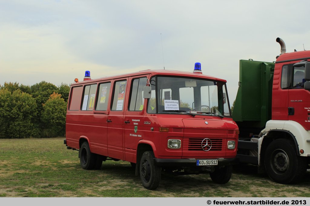 MTW (KO SU 512) Florian Dittelsheim-He�loch 19.
Bei dem Fahrzeug handelt es sich um ein Ehemaliges Polizeifahrzeug.
Aufgenommen beim Jubil�um 50 Jahre LFV-Rheinland-Pfalz in Mainz,6.10.2012.