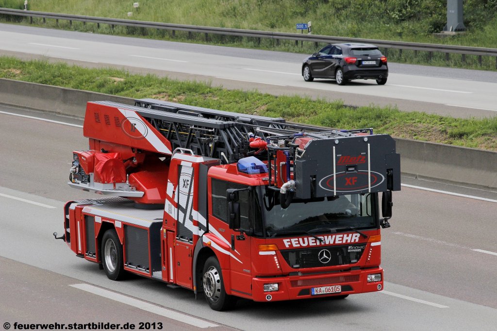 Neue DL(A)K 12-23 XF von Metz auf MB Econic.