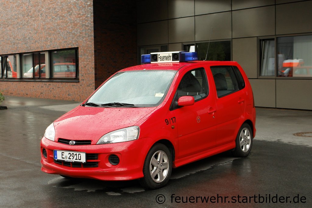 PKW der Feuerwehr Essen.
Aufgenommen beim Tag der Offenen T�r der Feuerwache 1 in Essen, 10-11.9.2011.