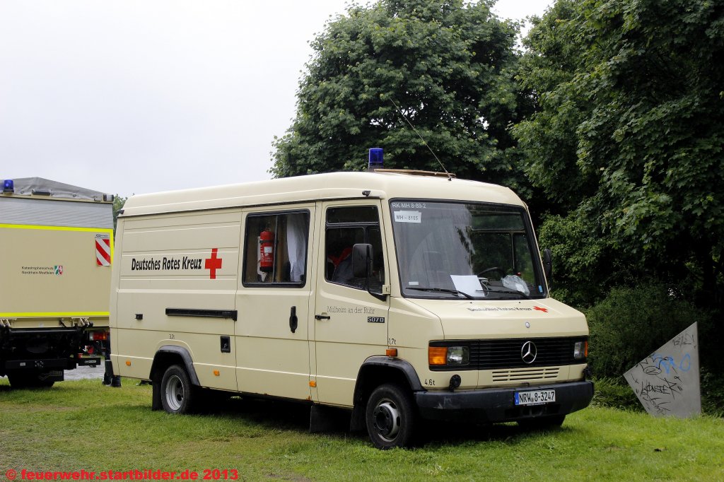 RK MH 8/89/2 des DRK M�lheim/Ruhr.
Aufgenommen beim Tag der Hilfsorganisationen am 26.5.2013 in M�lheim.