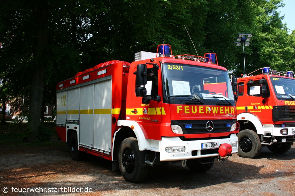 RW 3 (NE 2066 (Funk:2/53/1) auf MB Atego mit Empl Aufbau.
Aufgenommen in Grevenbroich am 30.4.2011.