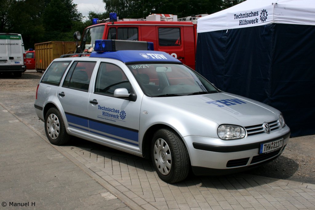 THW Gladbeck
86/21
THW 81177
VW Passat 
Aufgenommen bei Tag der Offenen T�r der Feuerwehr Dorsten, 31.6.2010.