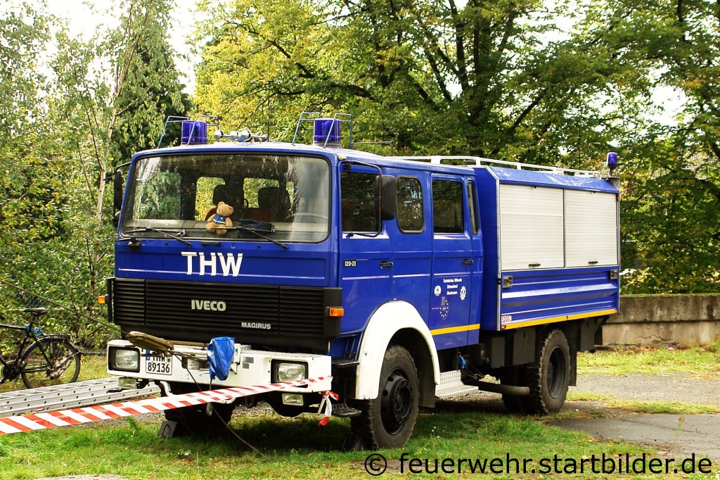 THW Oberhausen (THW 89136).
Aufgenommen am 18.9.2011 beim Tdo der FF Oberhausen Sterkrade.
