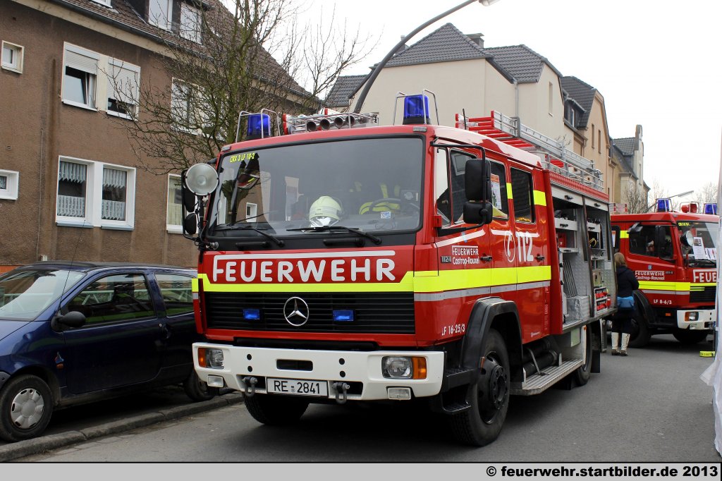 TLF 16/25 (Castrop 3 LF 10-2)des L�schzuges 3 in Castrop Rauxel Habinghorst.
Aufgenommen am 2.3.2013.