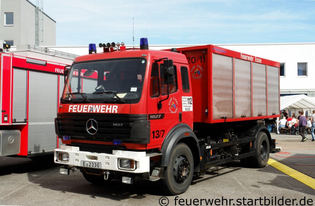 WLF 13/7 der Feuerwehr Essen.
Aufgenommen beim Tag der Offenen T�r der Feuerwache 1 in Essen, 10-11.9.2011.