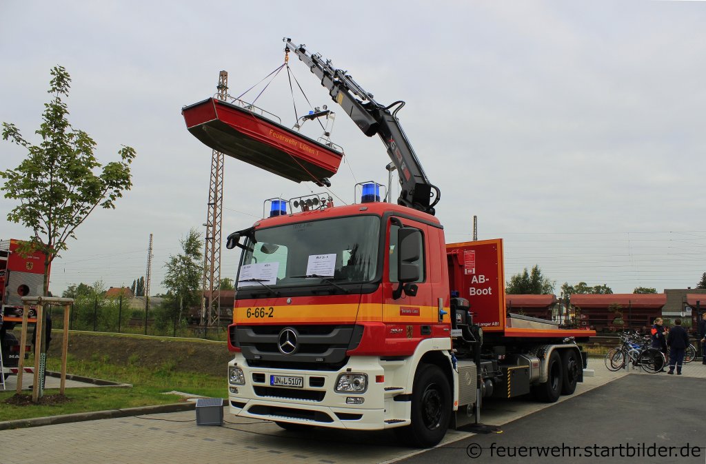 WLF 26 K (Florian Unna 6/66/2) der FW L�nen.
Aufgenommen beim Tdot der Feuerwehr L�nen,15.9.2012.