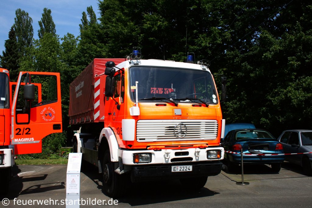 WLF (E 2224) Florian Essen 10/65/1) der Feuerwehr Essen.
