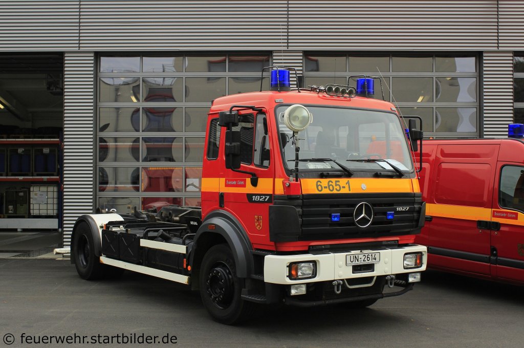 WLF (Florian Unna 6/65/1) der FW L�nen.
Aufgenommen beim Tdot der Feuerwehr L�nen,15.9.2012.