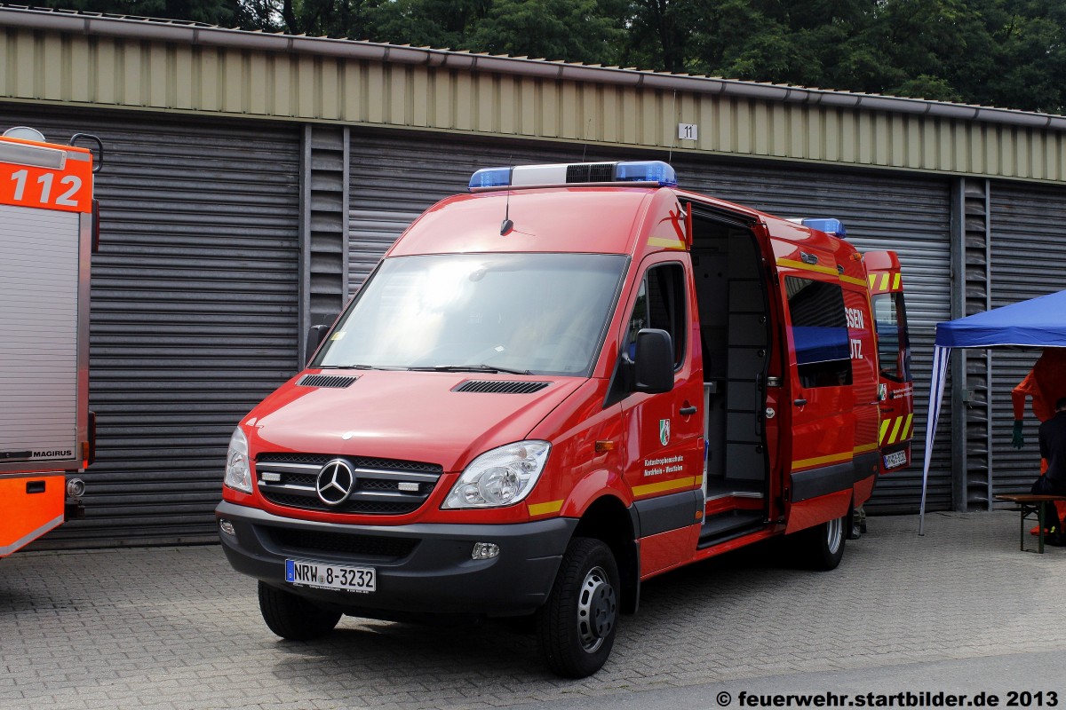 Dises ABC Fahrzeug ist neu nach Essen gekommen.
Es hört auf den Namen 19-ABC-4.