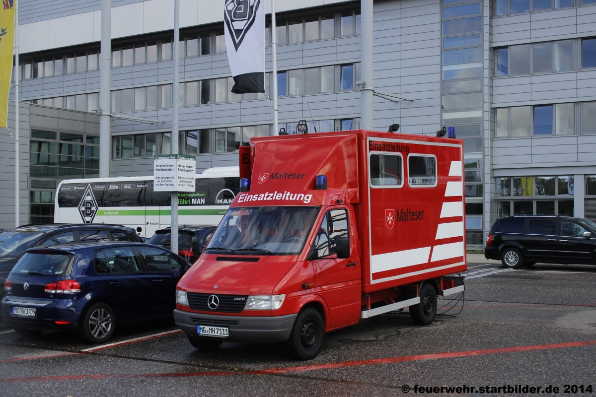 ELW 1 (24 ELW1/1) der Malteser Mönchengladbach.