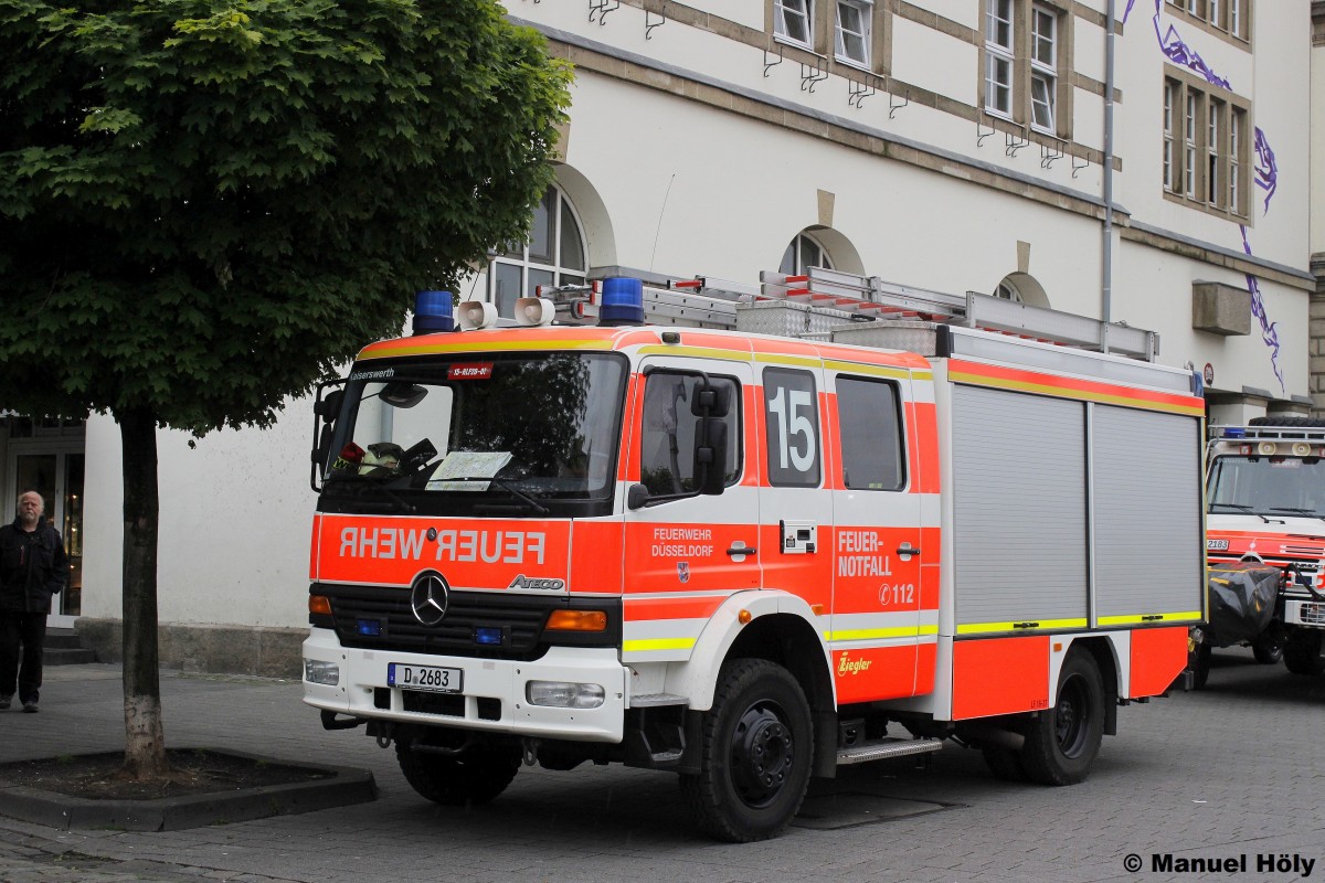 HLF 20 (15-HLF20-01) der FF Düsseldorf Kaiserswerth.
