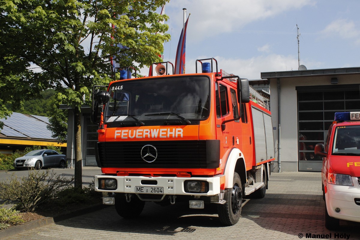 LF 20 (3-LF-1) der Feuerwehr Velbert.