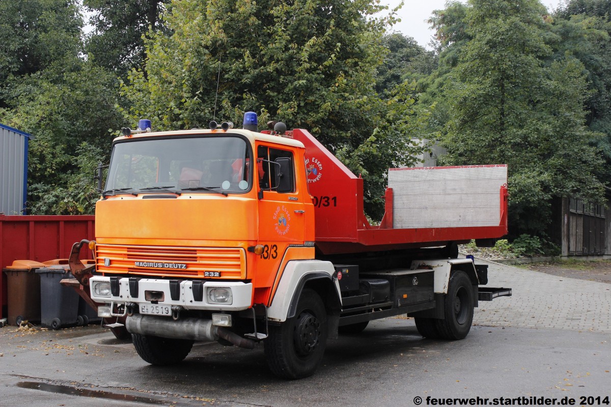Magirus WLF sind sehr selten in Deutschland anzutreffen.
Die Feuerwehr Essen hatte noch ein Exemplar im Fuhrpark.
Mitlerweile ist das Fahrzeug ausgemustert worden.