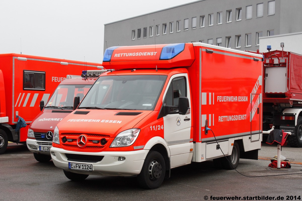 Neuer RTW (11/24) der Feuerwehr Essen.
Das Fahrzeug wurde von der Firma Fahrtec Systems Aus und Aufgebaut.