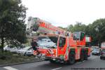 Feuerwehrkran FwK 45 (10/71/01) der Feuer und Rettungswache 10 in D�sseldorf.